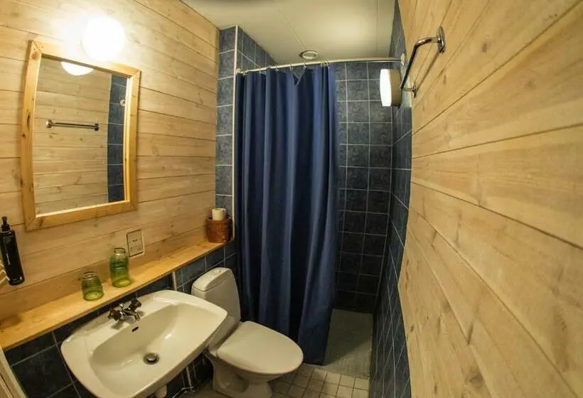 エコノミートリプルルーム, Vallåsens Värdshus Stf Hostel