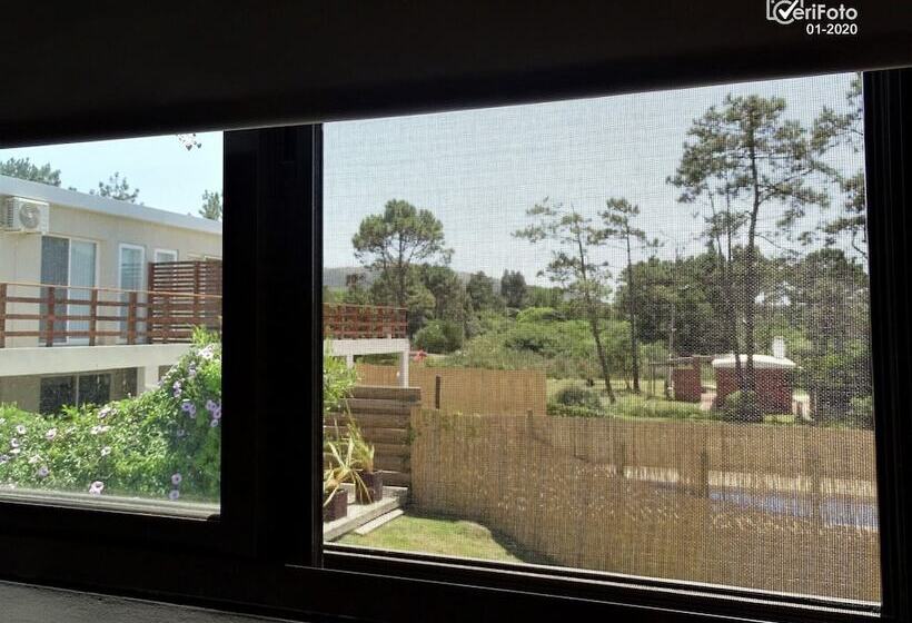 بنجلو عائلى, Bungalows Punta Colorada