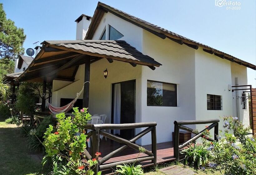 بنجلو عائلى, Bungalows Punta Colorada