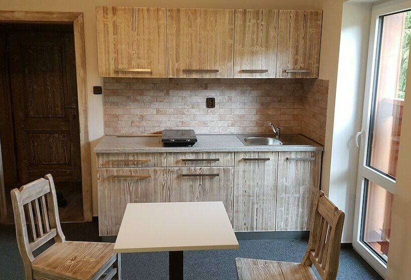 1ベッドルームのコンフォーとアパートメント, Pension Pek