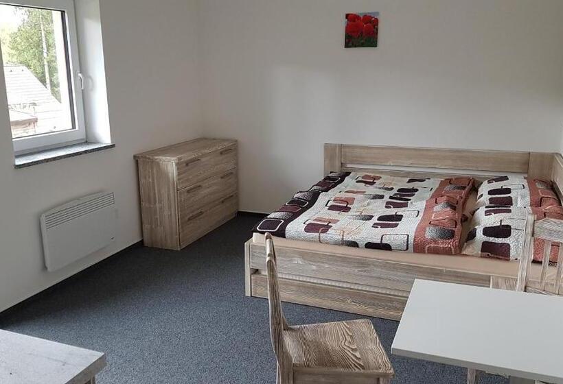 1ベッドルームアパートメント, Pension Pek