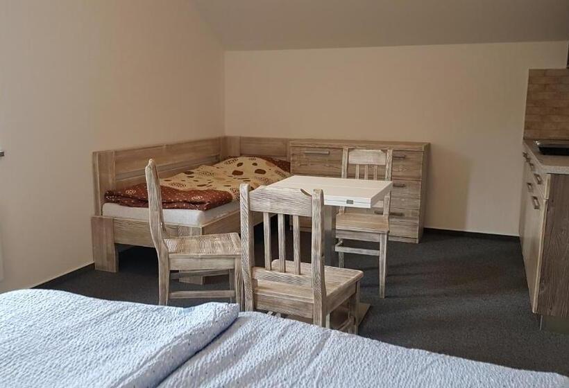 バルコニー付き1ベッドルームアパートメント, Pension Pek