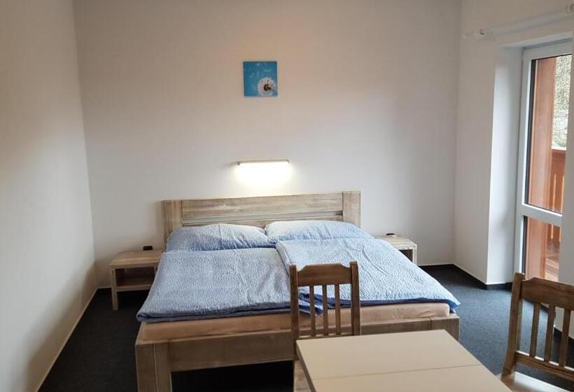 バルコニー付き1ベッドルームアパートメント, Pension Pek