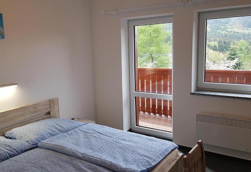 バルコニー付き1ベッドルームアパートメント, Pension Pek