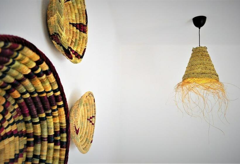 خانه 2 خوابه, Siamo Donatella