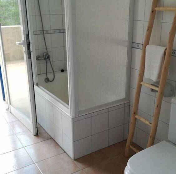 خانه 2 خوابه, Siamo Donatella