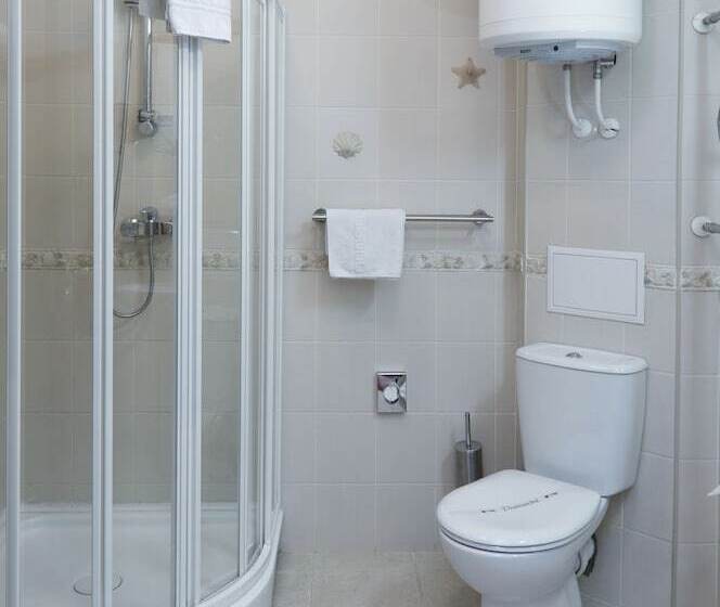 高级大房间, Arkadia