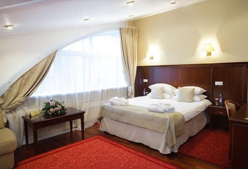 小型套房, Arkadia