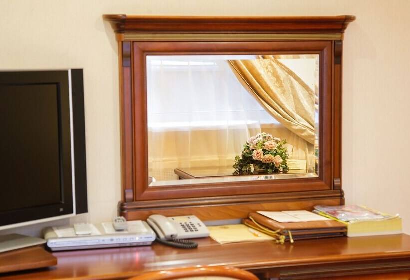 高级大房间, Arkadia