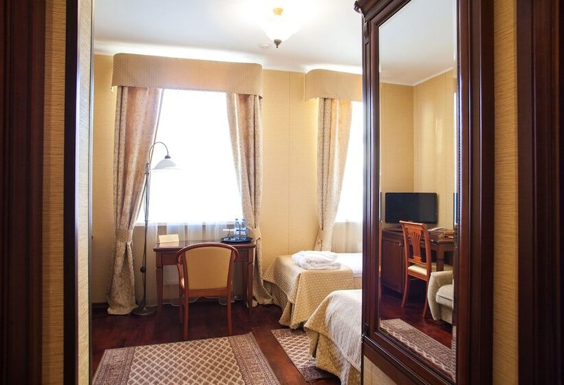 高级大房间, Arkadia