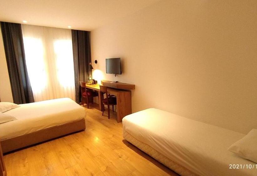 اتاق استاندارد سه نفره, Armagrandi Spina Hotel Special Category