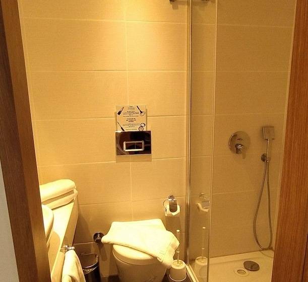 اتاق خانوادگی تودرتو, Armagrandi Spina Hotel Special Category