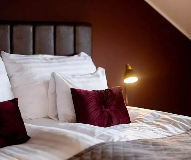 اتاق سوپریور, Clarion Collection Hotel Cardinal