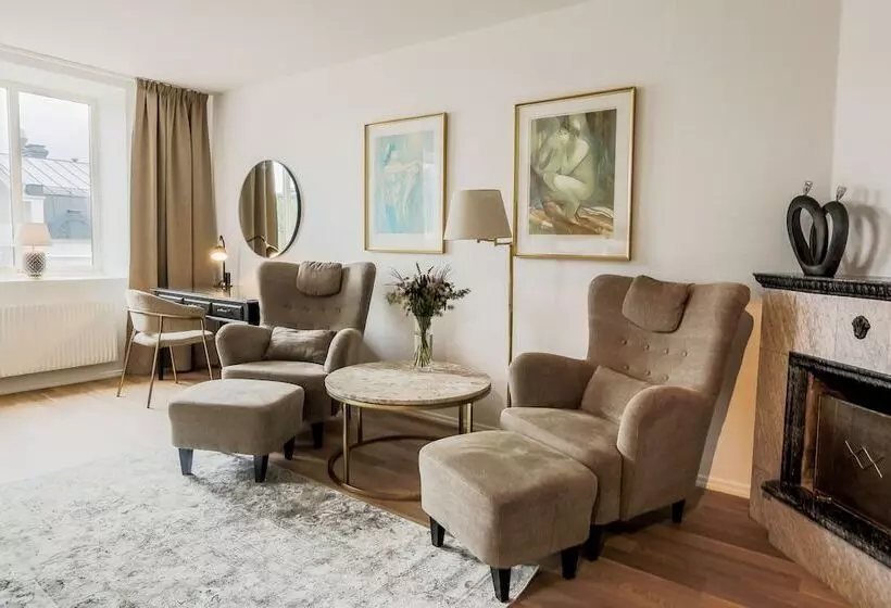 اتاق سوپریور, Clarion Collection Hotel Cardinal