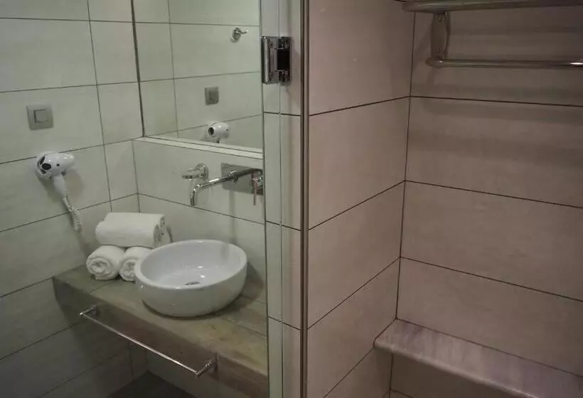 اتاق سه نفره سوپریور با چشمانداز باغ, Sentido Kyknos Beach Adults Only