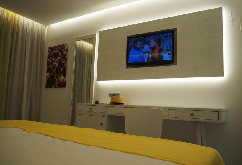 园景高级三人间, Sentido Kyknos Beach Adults Only