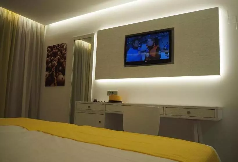 اتاق سه نفره سوپریور با چشمانداز باغ, Sentido Kyknos Beach Adults Only