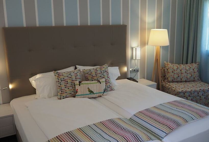 园景标准四人间, Sentido Kyknos Beach Adults Only