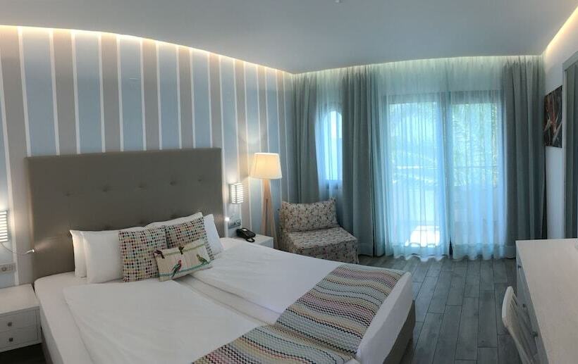 园景标准四人间, Sentido Kyknos Beach Adults Only