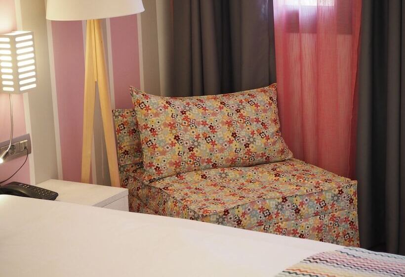 带花园景观的标准三人间, Sentido Kyknos Beach Adults Only