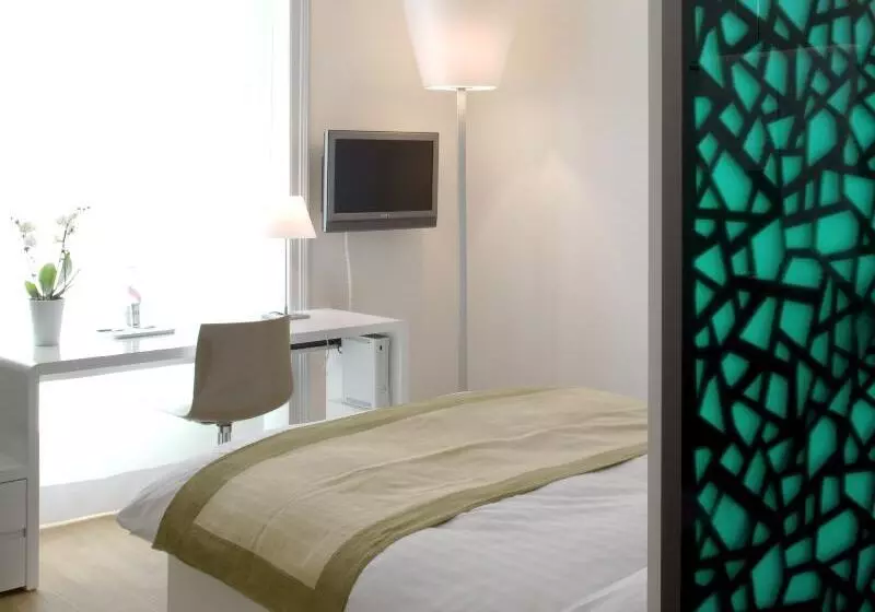 Standard Room, Design Hotel Plattenhof