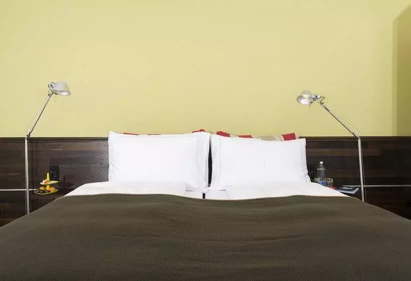 Standard Single Room, Design Hotel Plattenhof