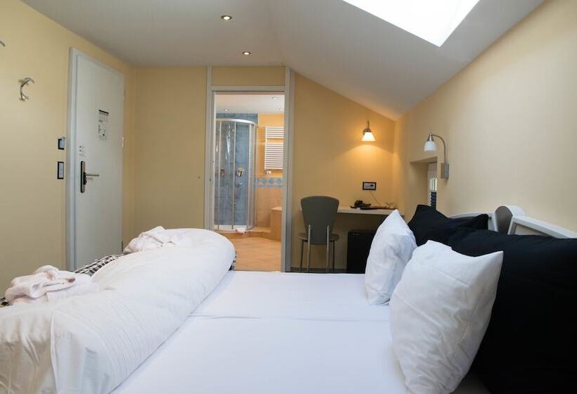 高级大房间, Europa