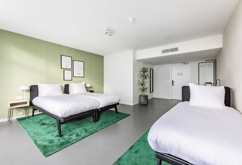 标准三人间, Gooiland