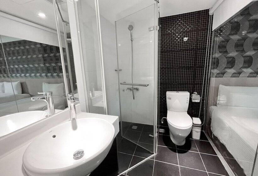 اتاق استاندارد سه نفره, Guide Hotel Taipei Fuxing North