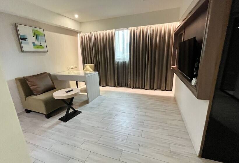 سوییت لوکس, Guide Hotel Taipei Fuxing North