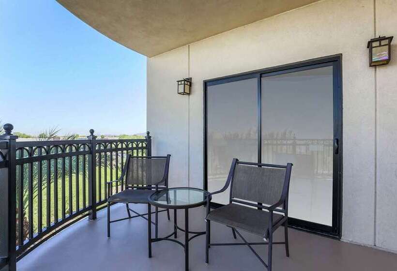 キングサイズベッドのスーペリアルーム, Hilton Paris La Defense