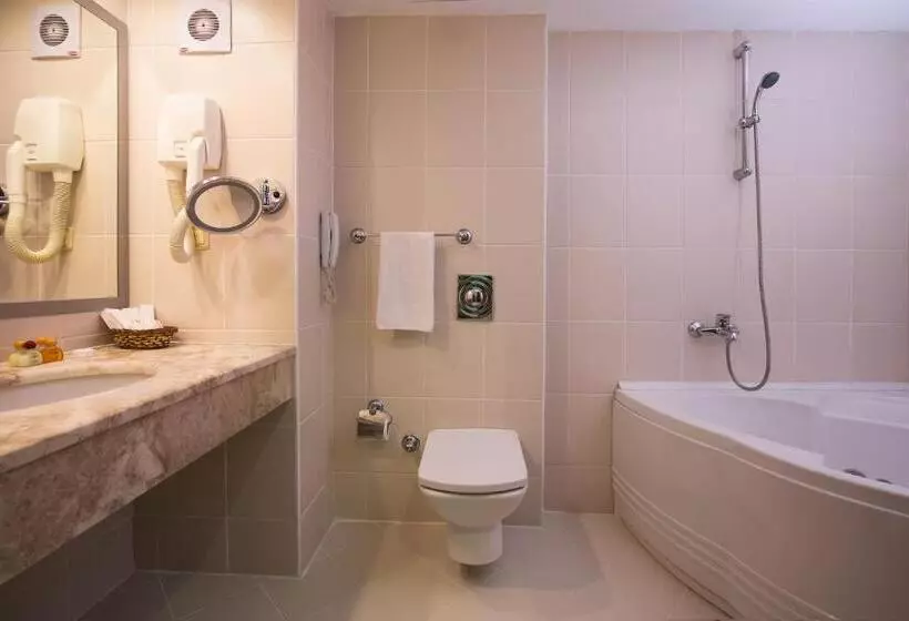 Standard Kolmen Hengen Huone, Lycus River Thermal