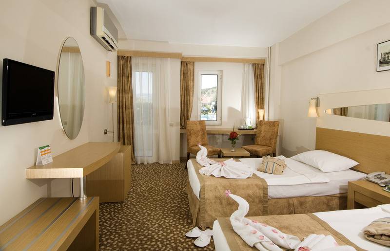 اتاق استاندارد سه نفره, Lycus River Thermal