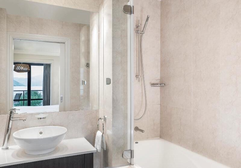 2 Sovrums Lägenhet, Peppers Beacon