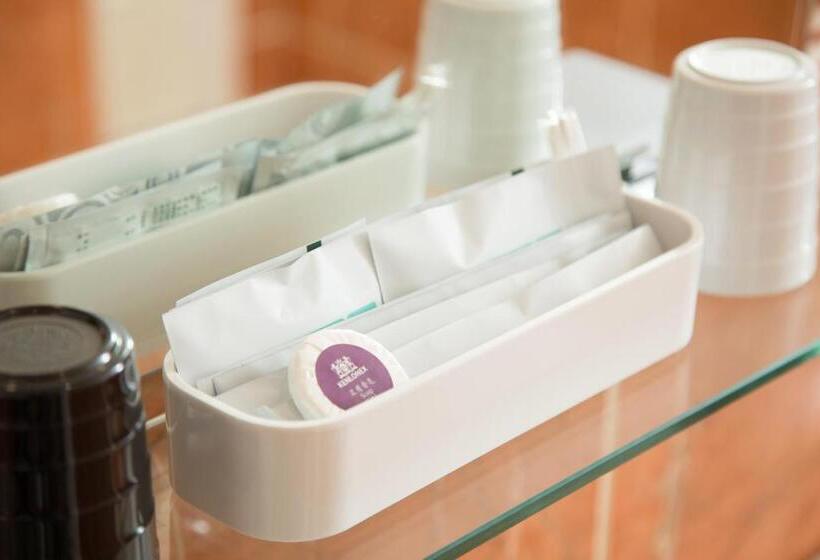 Habitación Estándar, Rainbow