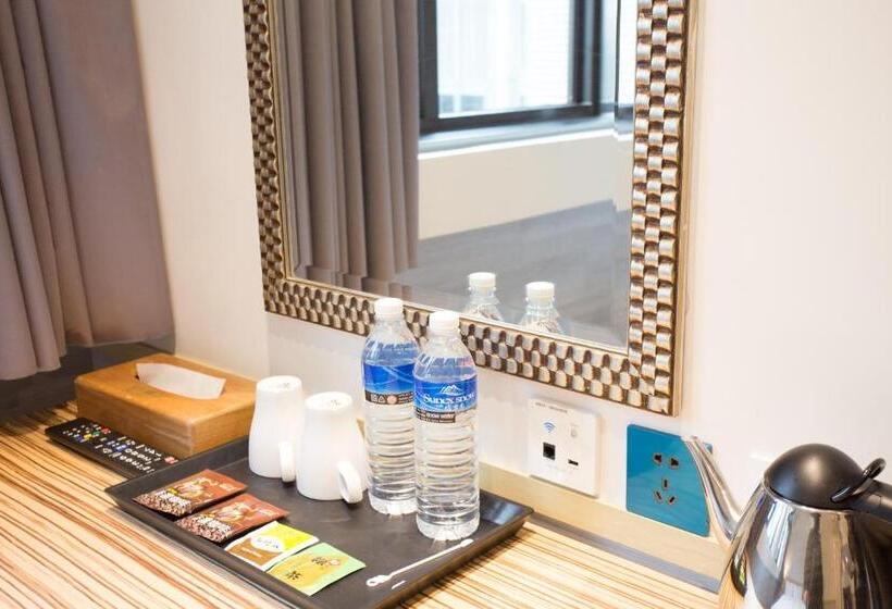 Habitación Estándar, Rainbow