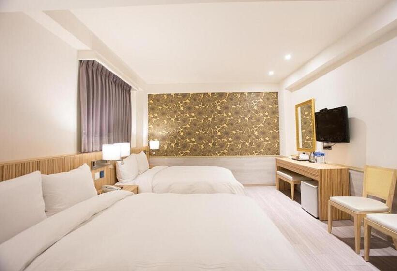 Habitación Familiar Deluxe, Rainbow