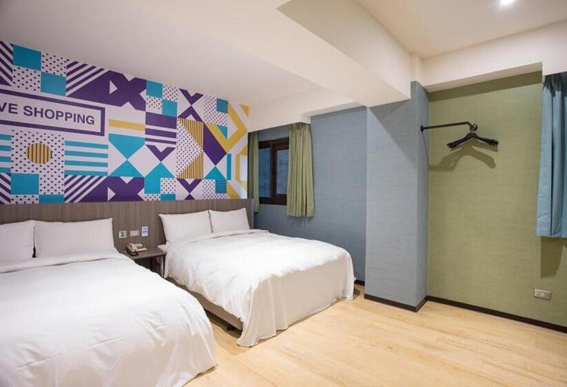 Habitación Familiar Deluxe, Rainbow