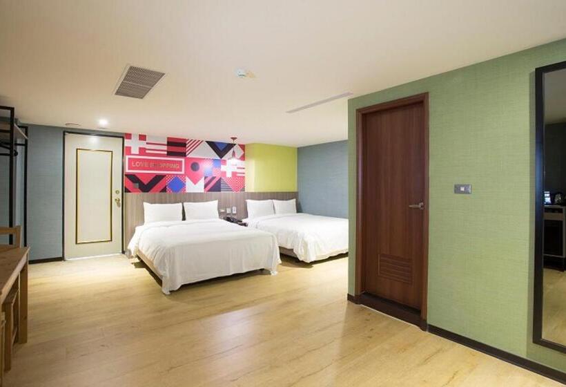 Habitación Familiar Deluxe, Rainbow