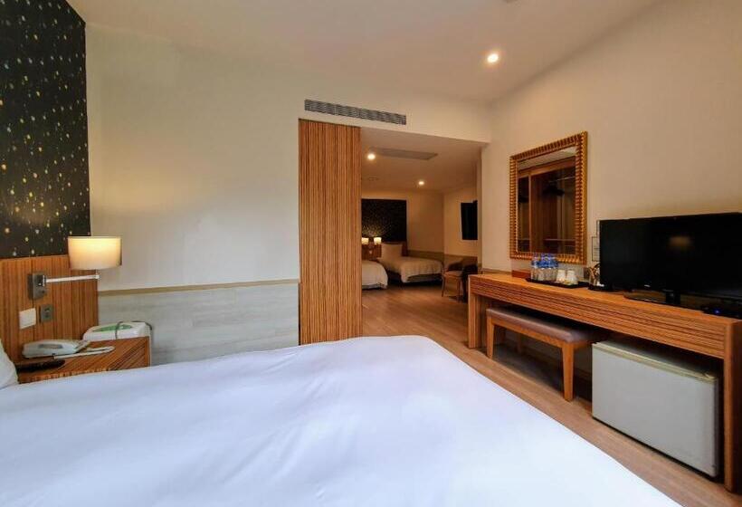 Habitacion Quintuple Estándar, Rainbow