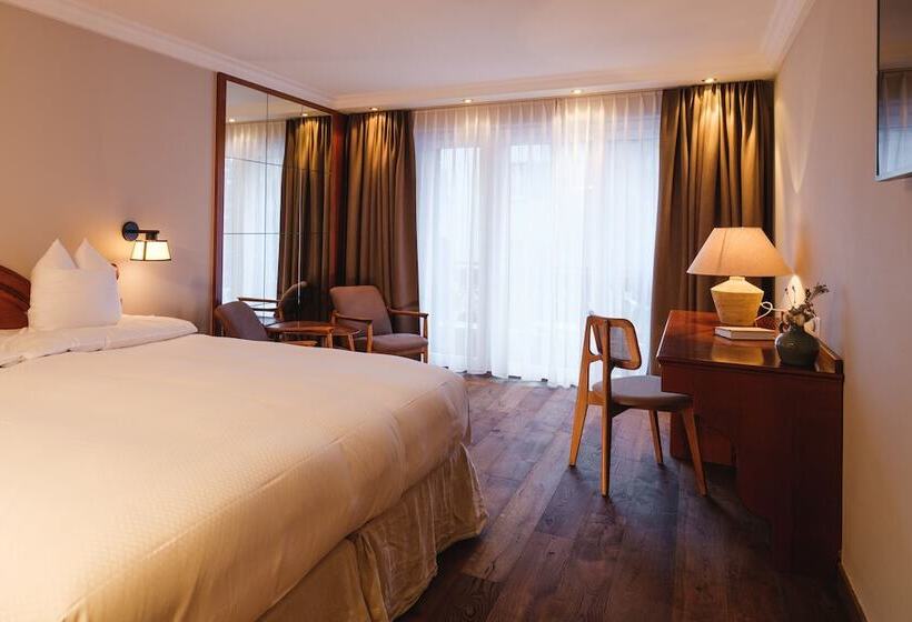 标准间带山景, The Rex