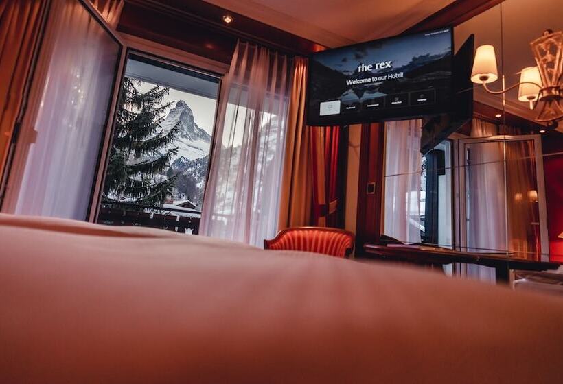 可观山景的豪华套房, The Rex
