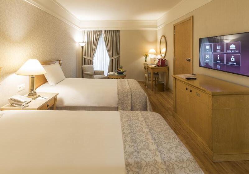 Camera Familiare, Zorlu Grand Hotel Trabzon