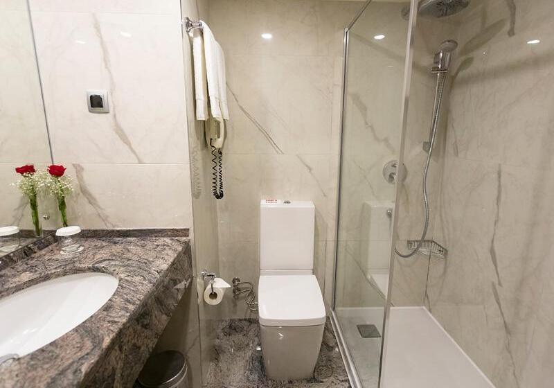 Camera Familiare, Zorlu Grand Hotel Trabzon