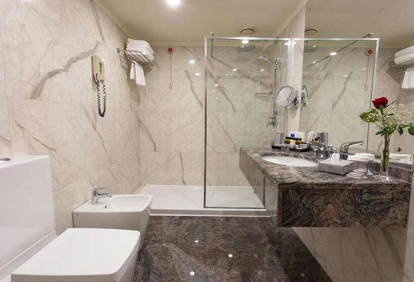 Camera Deluxe, Zorlu Grand Hotel Trabzon