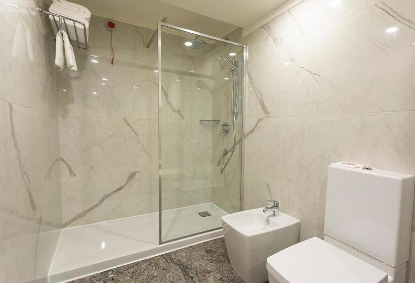 Camera Deluxe, Zorlu Grand Hotel Trabzon