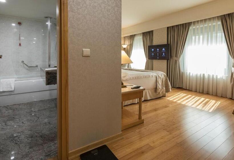Suite Letto Queen, Zorlu Grand Hotel Trabzon