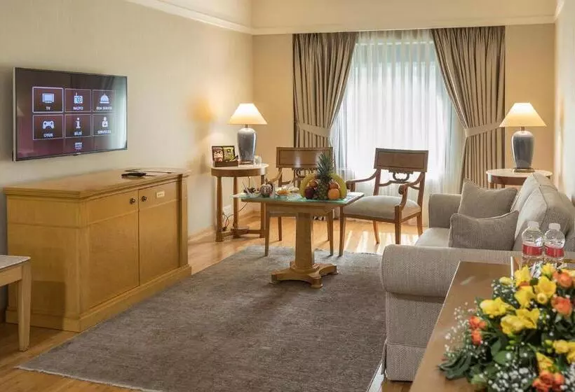 Suite Queen Bed, Zorlu Grand Hotel Trabzon