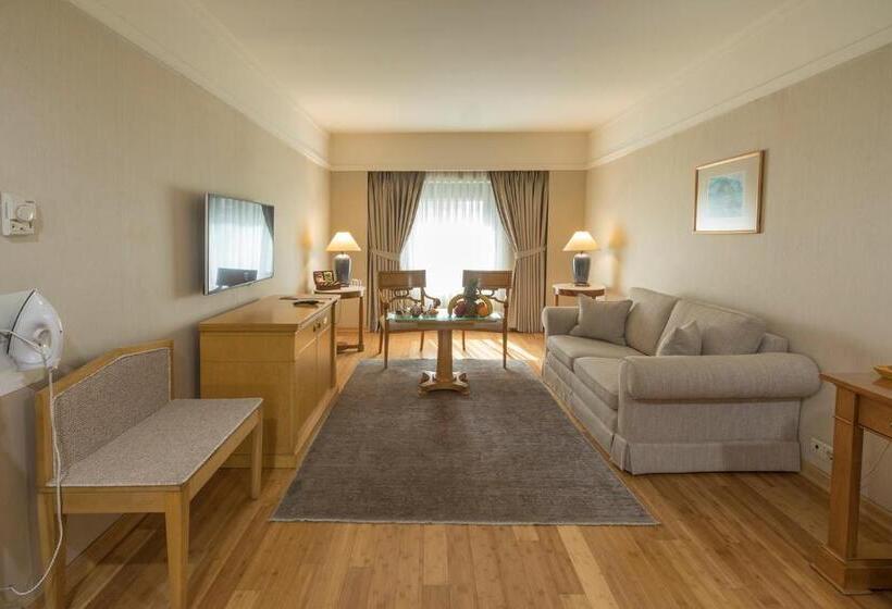 Suite Queen Bed, Zorlu Grand Hotel Trabzon