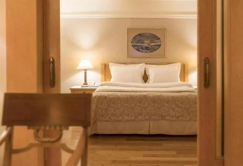 Suite Queen Bed, Zorlu Grand Hotel Trabzon